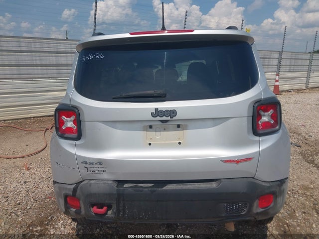 45951600 :رقم المزاد ، ZACCJBCT8GPC61568 vin ، 2016 Jeep Renegade Trailhawk مزاد بيع