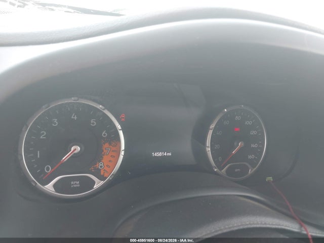 45951600 :رقم المزاد ، ZACCJBCT8GPC61568 vin ، 2016 Jeep Renegade Trailhawk مزاد بيع