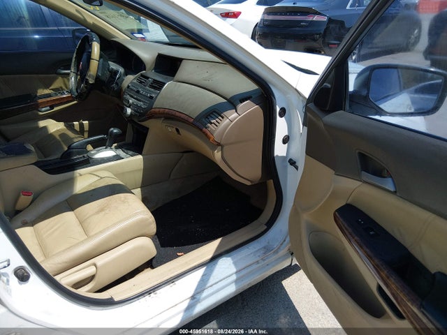 45951618 :رقم المزاد ، 1HGCP2F88AA021354 vin ، 2010 Honda Accord 2.4 Ex-l مزاد بيع