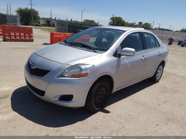 45951627 :رقم المزاد ، JTDBT4K36B1400205 vin ، 2011 Toyota Yaris مزاد بيع