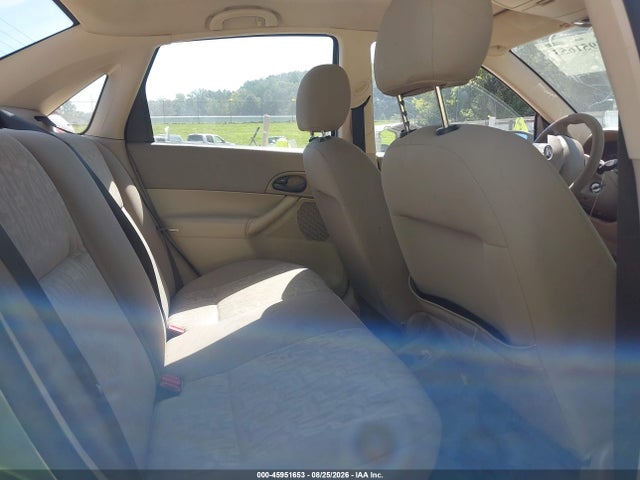 45951653 :رقم المزاد ، 1FAFP34N15W237734 vin ، 2005 Ford Focus Zx4 مزاد بيع