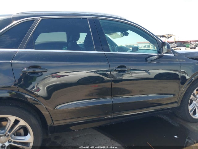 Audi Q3 2.0t Premium 2017 WA1JCCFS2HR001643 Image 14