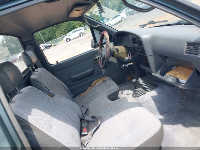 45951680 :رقم المزاد ، JT4RN01P3P7058674 vin ، 1993 Toyota Pickup 1/2 Ton Shrt Wheelbase/dx مزاد بيع