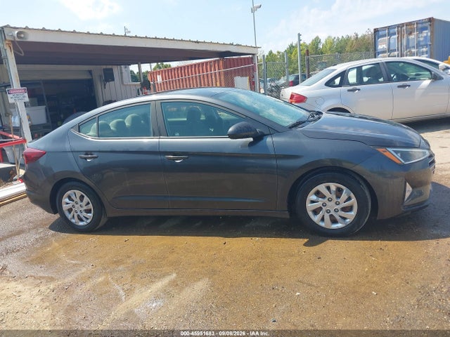 Продажа на аукционе авто 2020 Hyundai Elantra Se, vin: 5NPD74LF1LH614339, номер лота: 45951683