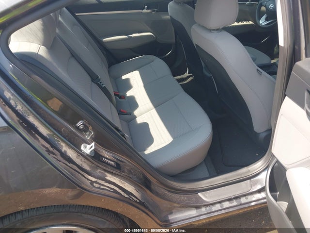 Продажа на аукционе авто 2020 Hyundai Elantra Se, vin: 5NPD74LF1LH614339, номер лота: 45951683