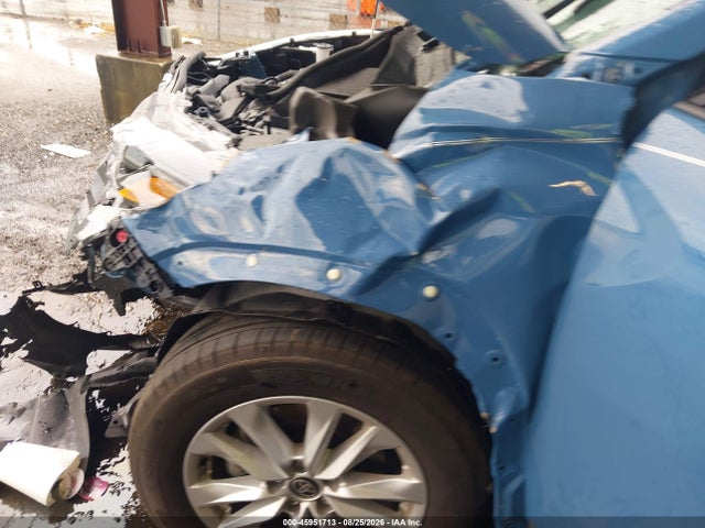 45951713 :رقم المزاد ، 7MUCAAAG0TV181250 vin ، 2026 Toyota Corolla Cross Le مزاد بيع