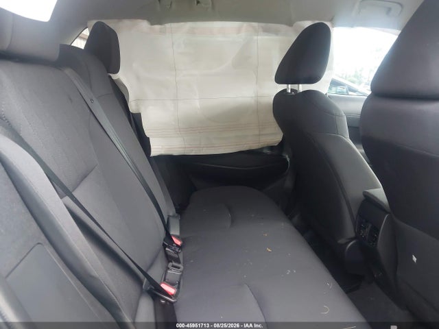 45951713 :رقم المزاد ، 7MUCAAAG0TV181250 vin ، 2026 Toyota Corolla Cross Le مزاد بيع