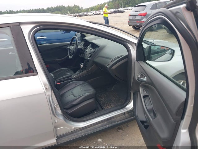 1FADP3F26FL251710 Ford FOCUS SE