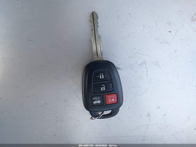 4T1BF1FK2EU781296 Toyota CAMRY SE