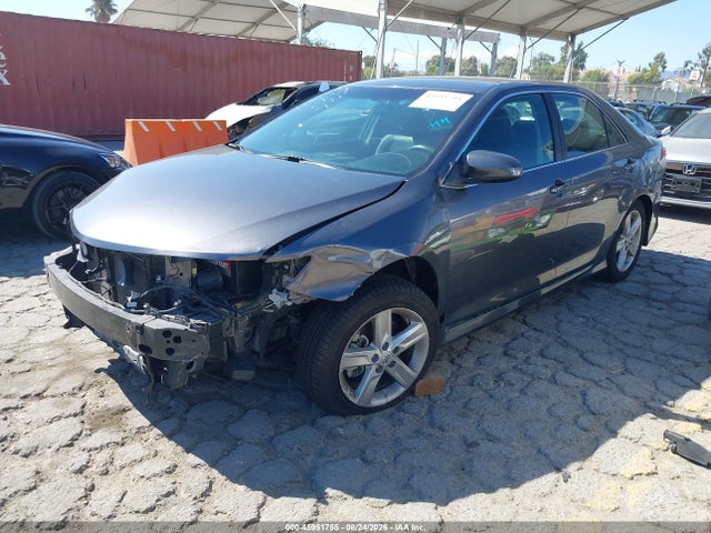 4T1BF1FK2EU781296 Toyota CAMRY SE