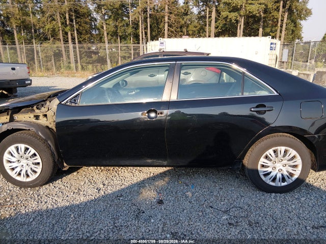4T4BF1FK1ER337395 Toyota CAMRY LE