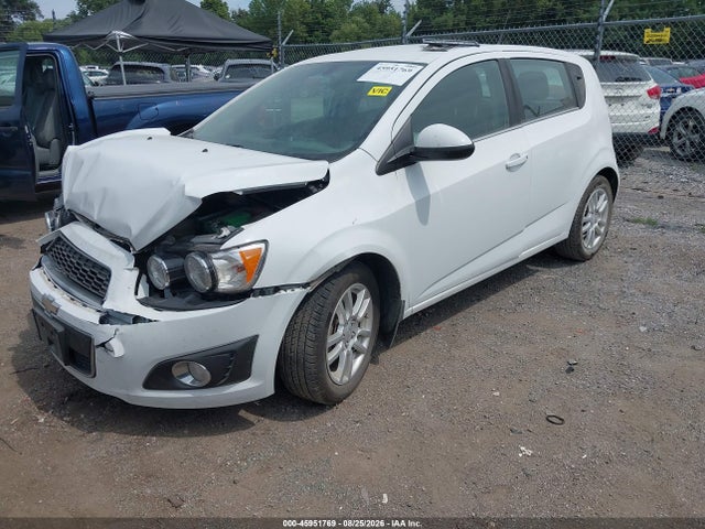 Chevrolet Sonic Lt Auto 2014 1G1JC6SH2E4171505 Image 2