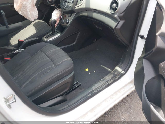 Chevrolet Sonic Lt Auto 2014 1G1JC6SH2E4171505 Image 5