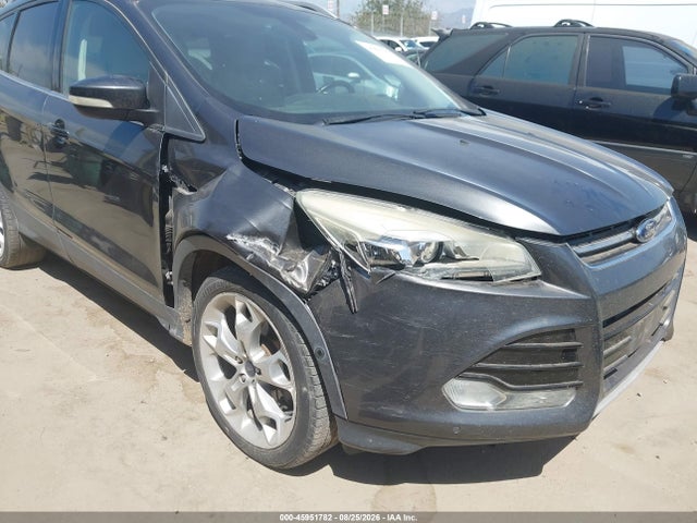 2015 Ford Escape Titanium მანქანა იყიდება აუქციონზე, vin: 1FMCU0J9XFUA25838, აუქციონის ნომერი: 45951782