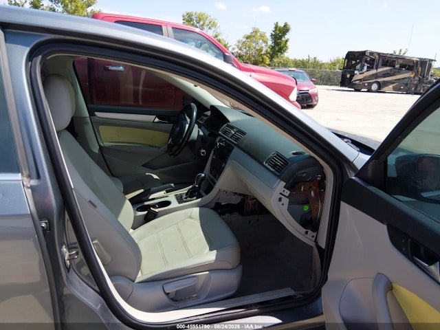 45951790 :رقم المزاد ، 1VWBN7A35DC103749 vin ، 2013 Volkswagen Passat 2.0l Tdi Se مزاد بيع