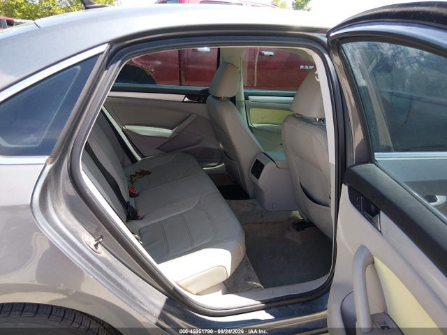 45951790 :رقم المزاد ، 1VWBN7A35DC103749 vin ، 2013 Volkswagen Passat 2.0l Tdi Se مزاد بيع