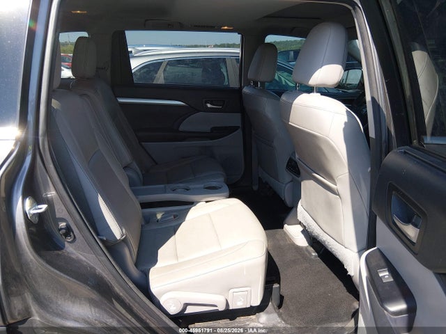2015 Toyota Highlander Xle V6 მანქანა იყიდება აუქციონზე, vin: 5TDKKRFH3FS085281, აუქციონის ნომერი: 45951791