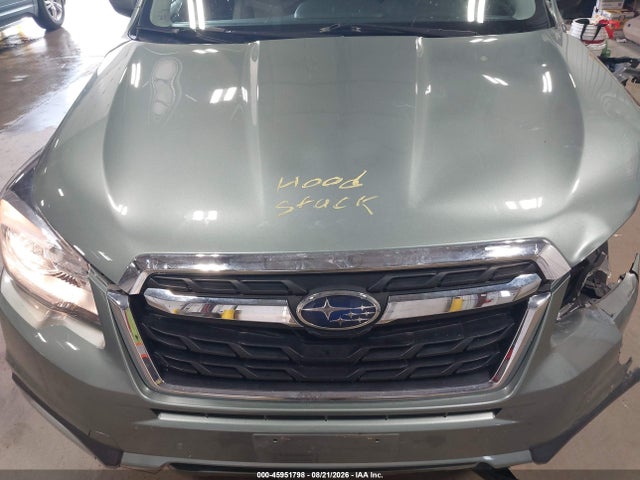 45951798 :رقم المزاد ، JF2SJAGC8JH581750 vin ، 2018 Subaru Forester 2.5i Premium مزاد بيع