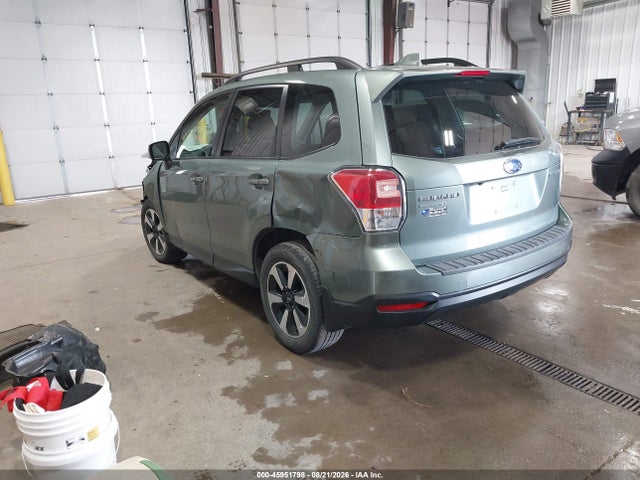 45951798 :رقم المزاد ، JF2SJAGC8JH581750 vin ، 2018 Subaru Forester 2.5i Premium مزاد بيع