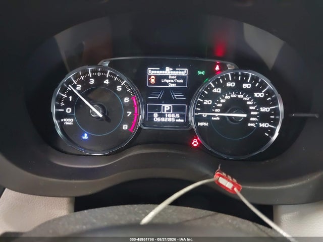 45951798 :رقم المزاد ، JF2SJAGC8JH581750 vin ، 2018 Subaru Forester 2.5i Premium مزاد بيع