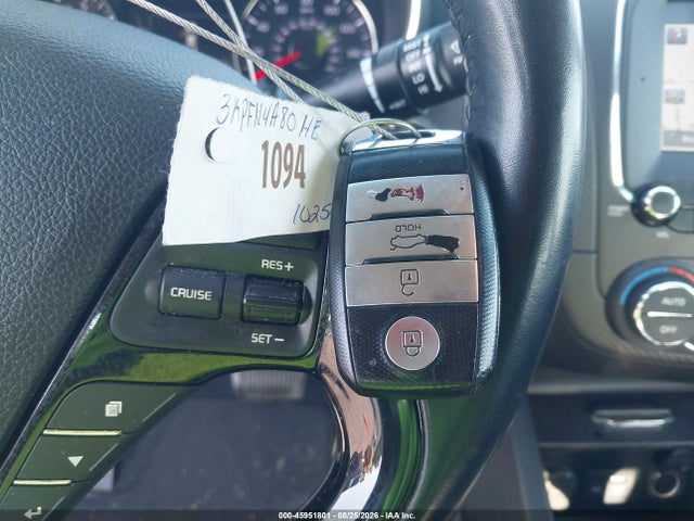 45951801 :رقم المزاد ، 3KPFN4A80HE102540 vin ، 2017 Kia Forte Ex مزاد بيع