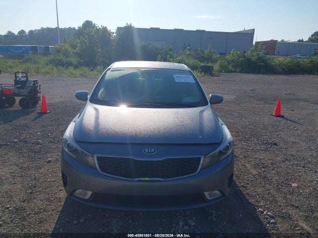 45951801 :رقم المزاد ، 3KPFN4A80HE102540 vin ، 2017 Kia Forte Ex مزاد بيع