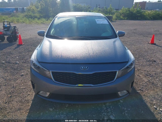 45951801 :رقم المزاد ، 3KPFN4A80HE102540 vin ، 2017 Kia Forte Ex مزاد بيع