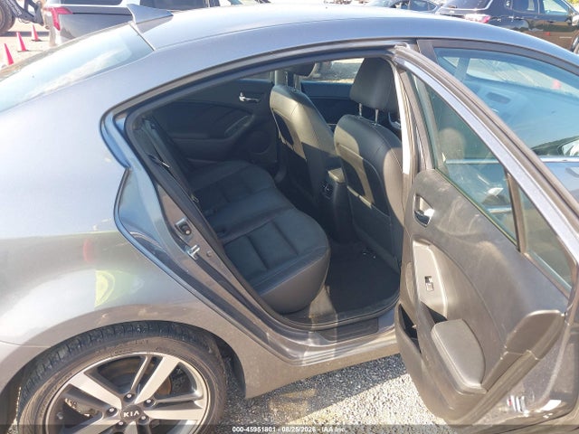 45951801 :رقم المزاد ، 3KPFN4A80HE102540 vin ، 2017 Kia Forte Ex مزاد بيع