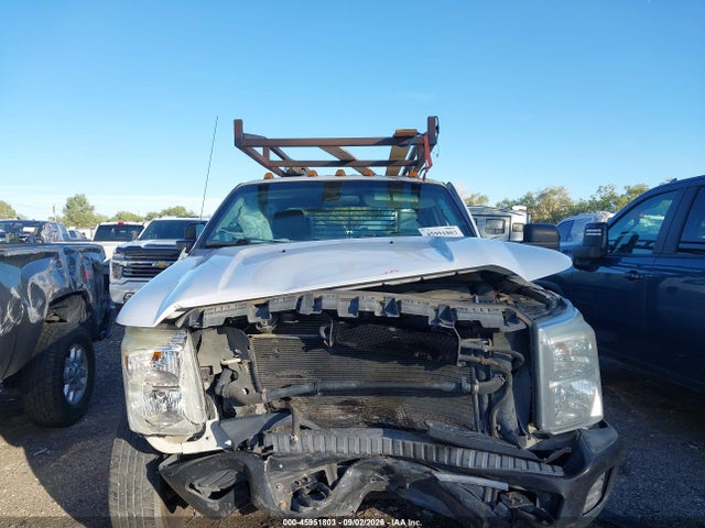 Ford F-350 Chassis Xl 2015 1FD8W3HT1FED08898 Image 16
