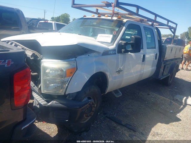 Ford F-350 Chassis Xl 2015 1FD8W3HT1FED08898 Image 2