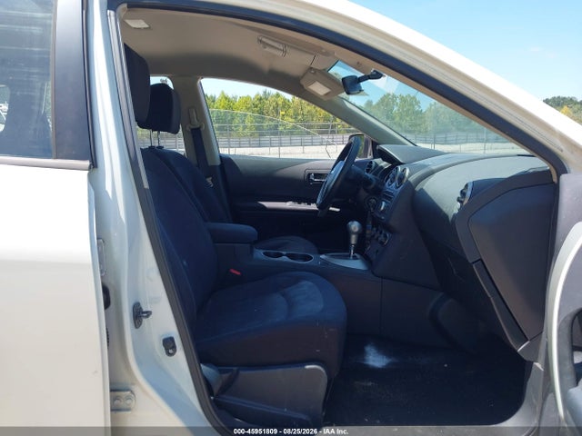 Продажа на аукционе авто 2015 Nissan Rogue Select S, vin: JN8AS5MT4FW668541, номер лота: 45951809