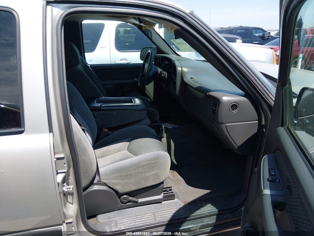 45951843 :رقم المزاد ، 3GNEC12T84G236673 vin ، 2004 Chevrolet Avalanche 1500 مزاد بيع