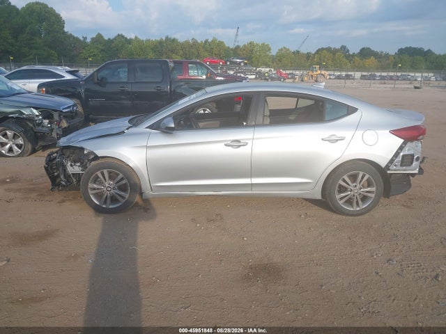 2017 Hyundai Elantra Se მანქანა იყიდება აუქციონზე, vin: KMHD84LFXHU064368, აუქციონის ნომერი: 45951848
