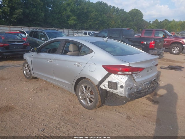 2017 Hyundai Elantra Se მანქანა იყიდება აუქციონზე, vin: KMHD84LFXHU064368, აუქციონის ნომერი: 45951848