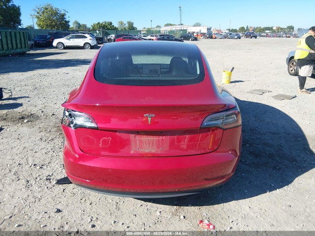 Tesla Model 3 Long Range/mid Range 2018 5YJ3E1EA5JF011701 Image 14