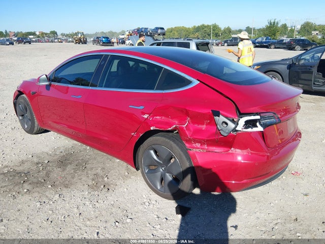 Tesla Model 3 Long Range/mid Range 2018 5YJ3E1EA5JF011701 Image 3
