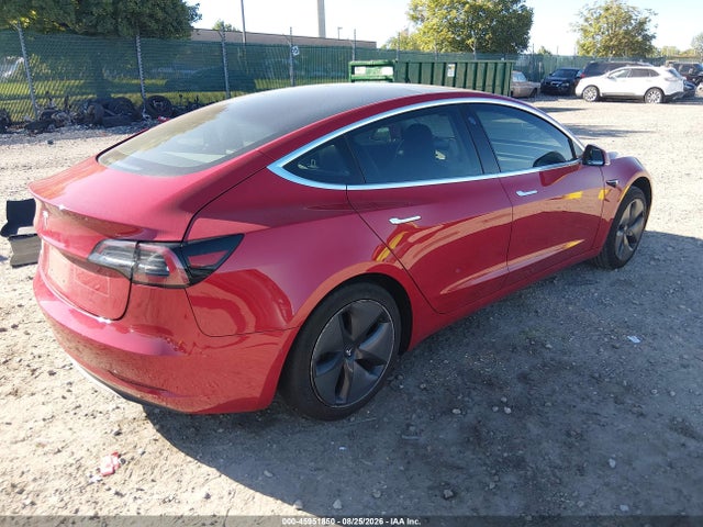 Tesla Model 3 Long Range/mid Range 2018 5YJ3E1EA5JF011701 Image 4