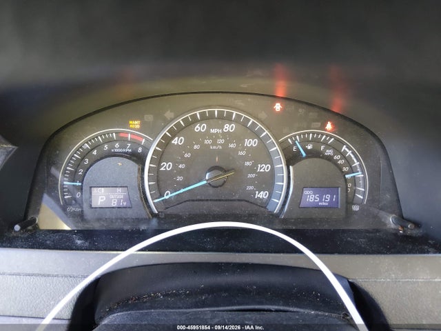 45951854 :رقم المزاد ، 4T4BF1FK6FR506117 vin ، 2015 Toyota Camry Le مزاد بيع