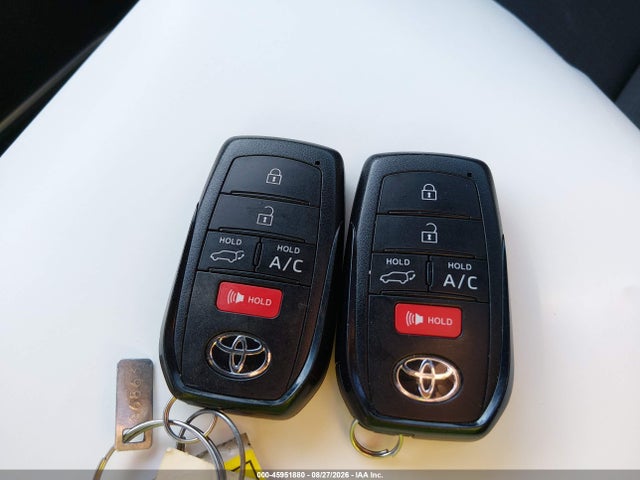 Продаж на аукціоні авто 2024 Toyota Bz4x Limited, vin: JTMABACA2RA067389, номер лоту: 45951880