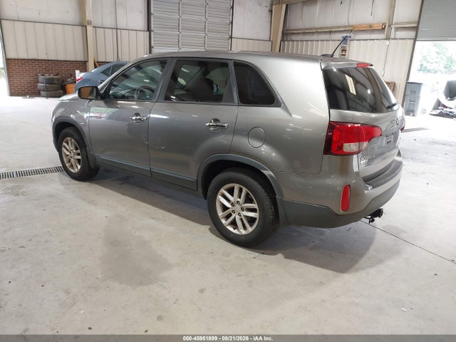 Продажа на аукционе авто 2015 Kia Sorento Lx, vin: 5XYKT3A66FG573556, номер лота: 45951899