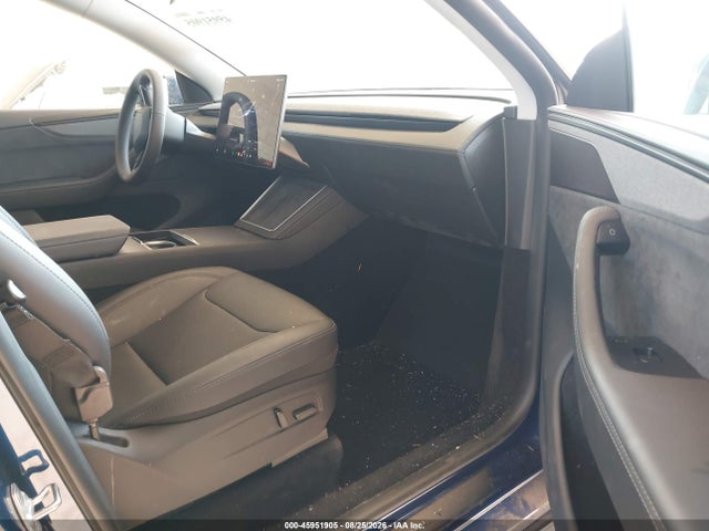 45951905 :رقم المزاد ، 7SAYGDEE6TF432398 vin ، 2026 Tesla Model Y All-wheel Drive/long Range Launch Series/premium All-wheel Drive مزاد بيع