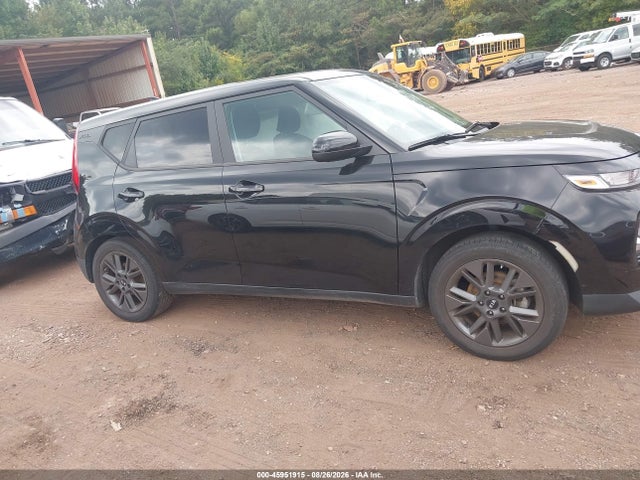 45951915 :رقم المزاد ، KNDJ33AU1M7776424 vin ، 2021 Kia Soul Ex مزاد بيع