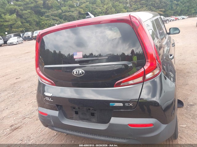 45951915 :رقم المزاد ، KNDJ33AU1M7776424 vin ، 2021 Kia Soul Ex مزاد بيع
