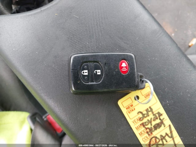 Toyota Prius Two 2014 JTDKN3DU0E0390002 Image 11