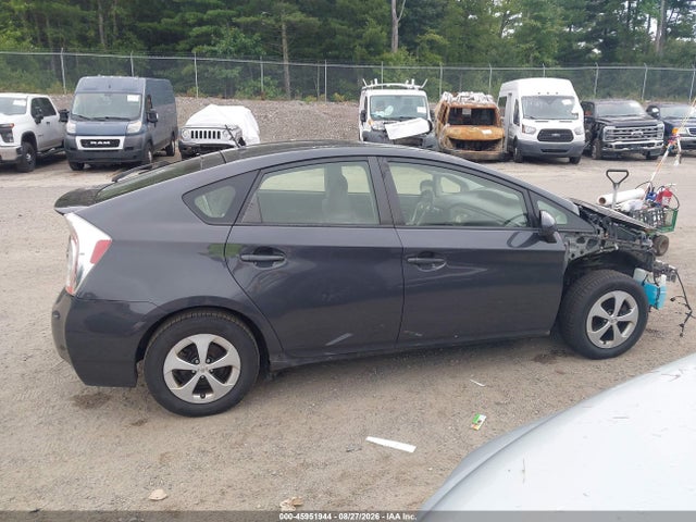 Toyota Prius Two 2014 JTDKN3DU0E0390002 Image 14