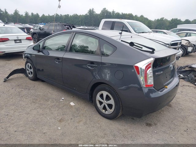 Toyota Prius Two 2014 JTDKN3DU0E0390002 Image 3