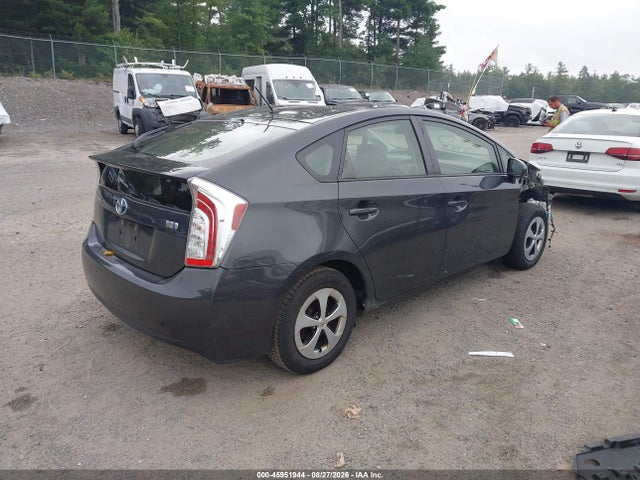 Toyota Prius Two 2014 JTDKN3DU0E0390002 Image 4
