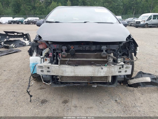 Toyota Prius Two 2014 JTDKN3DU0E0390002 Image 6