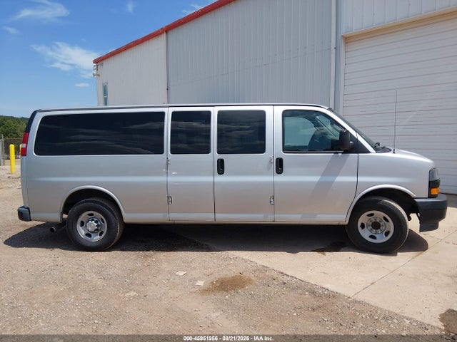 Aukcja sprzedaży 2020 Chevrolet Express Passenger Rwd 3500 Extended Wheelbase Ls, vin: 1GAZGNFP6L1260298, numer aukcji: 45951956