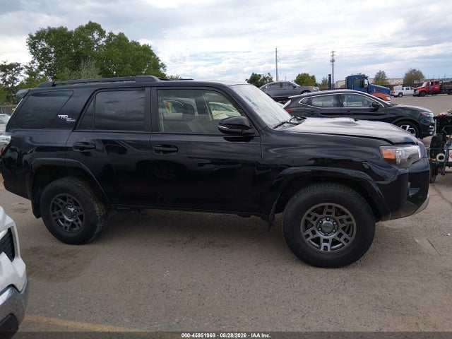 45951968 :رقم المزاد ، JTERU5JRXM5866556 vin ، 2021 Toyota 4runner Trd Off Road Premium مزاد بيع